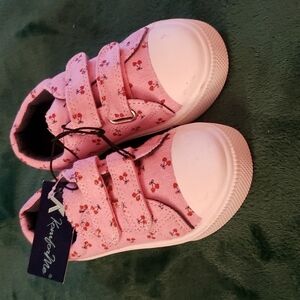 Komforme girls Sneakers💖